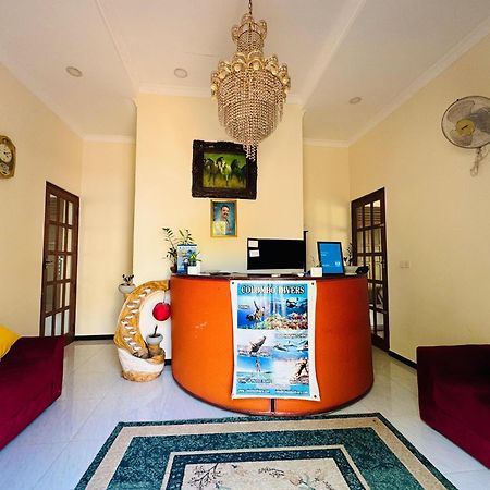 Aa Inn Trincomalee Buitenkant foto